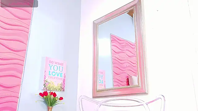 Snapshot of _Valeria_Brown chatting on 03/01/25, 08:42 Valeria Brown online show from 03/01/25, 08:42