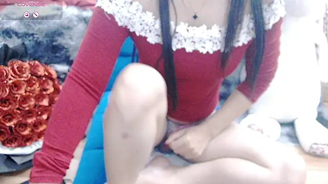 Snapshot of kichigirl chatting on 10/11/25, 02:11 kichigirl online show from 10/11/25, 02:11