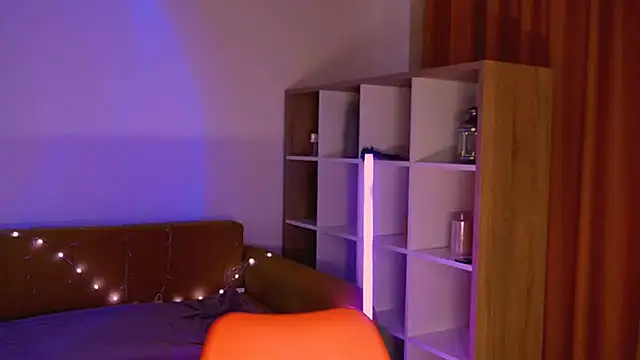 ZoeGrant online show from 04/06/26, 04:46