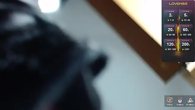 Snapshot of TomLover_12 chatting on 02/07/25, 10:41 TomLover 12 online show from 02/07/25, 10:41