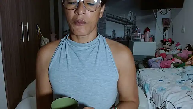 Snapshot of kateleyagrey chatting on 12/20/24, 10:27 kateleyagrey online show from 12/20/24, 10:27