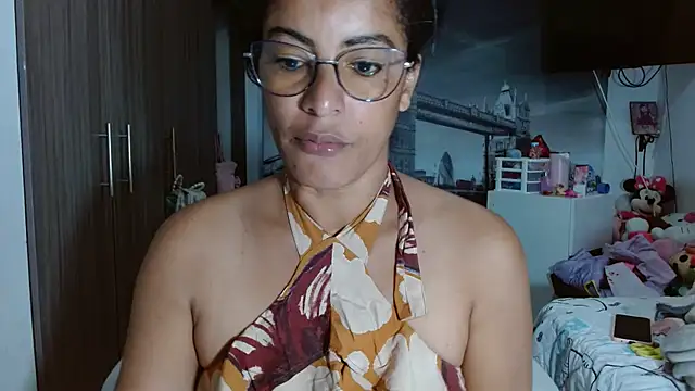 Snapshot of kateleyagrey chatting on 12/21/24, 11:01 kateleyagrey online show from 12/21/24, 11:01