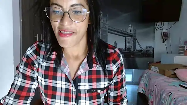 Snapshot of kateleyagrey chatting on 01/17/25, 10:56 kateleyagrey online show from 01/17/25, 10:56