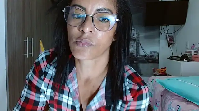 Snapshot of kateleyagrey chatting on 01/18/25, 05:10 kateleyagrey online show from 01/18/25, 05:10