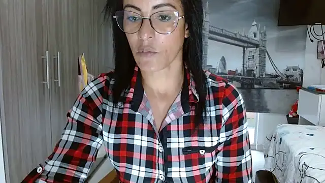 Snapshot of kateleyagrey chatting on 02/03/25, 10:43 kateleyagrey online show from 02/03/25, 10:43