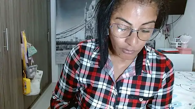 Snapshot of kateleyagrey chatting on 02/04/25, 02:07 kateleyagrey online show from 02/04/25, 02:07