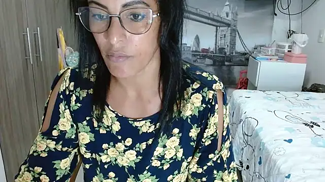 Snapshot of kateleyagrey chatting on 02/09/25, 02:06 kateleyagrey online show from 02/09/25, 02:06