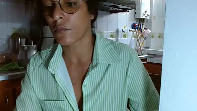 Snapshot of kateleyagrey chatting on 03/10/25, 03:30 kateleyagrey online show from 03/10/25, 03:30