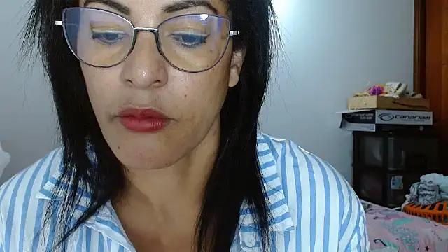 Snapshot of kateleyagrey chatting on 03/14/25, 12:40 kateleyagrey online show from 03/14/25, 12:40