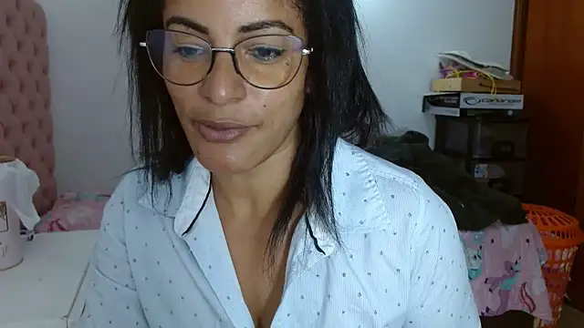 Snapshot of kateleyagrey chatting on 03/20/25, 04:20 kateleyagrey online show from 03/20/25, 04:20