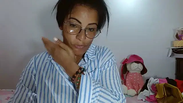 Snapshot of kateleyagrey chatting on 03/22/25, 12:39 kateleyagrey online show from 03/22/25, 12:39