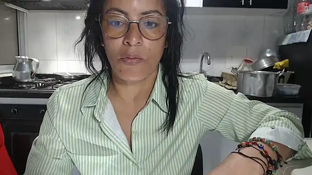 Snapshot of kateleyagrey chatting on 09/22/25, 11:12 kateleyagrey online show from 09/22/25, 11:12