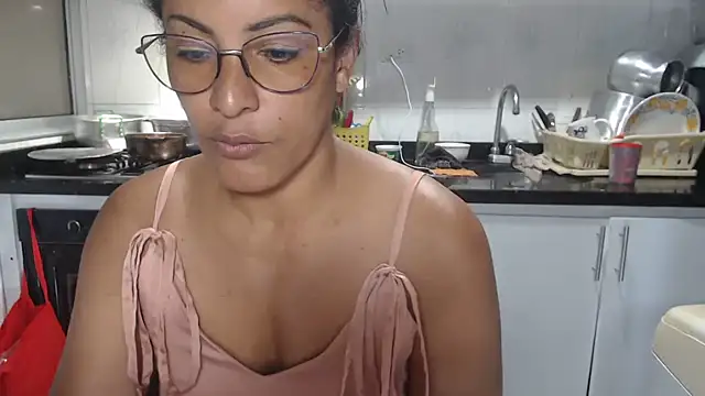 Snapshot of kateleyagrey chatting on 10/27/25, 07:07 kateleyagrey online show from 10/27/25, 07:07