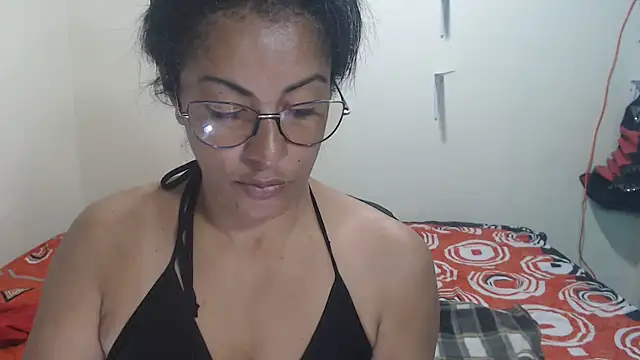 Snapshot of kateleyagrey chatting on 11/04/25, 06:29 kateleyagrey online show from 11/04/25, 06:29