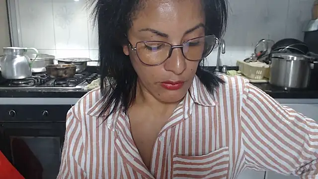 Snapshot of kateleyagrey chatting on 11/07/25, 07:47 kateleyagrey online show from 11/07/25, 07:47