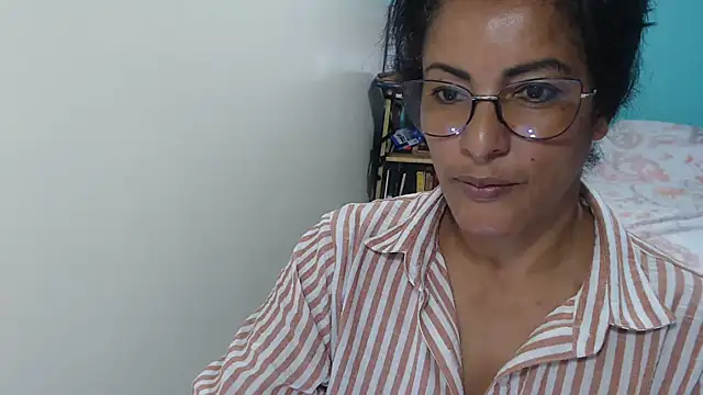 Snapshot of kateleyagrey chatting on 12/01/25, 09:20 kateleyagrey online show from 12/01/25, 09:20