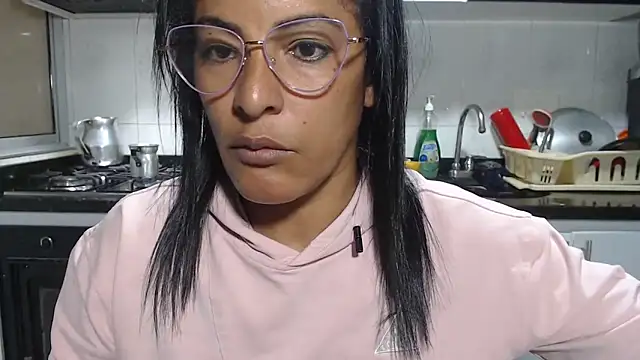 kateleyagrey online show from 04/15/26, 07:43