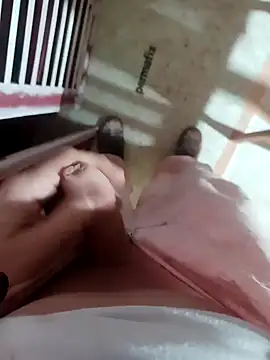 Snapshot of GeilerSchweizer chatting on 01/23/25, 01:13 GeilerSchweizer online show from 01/23/25, 01:13