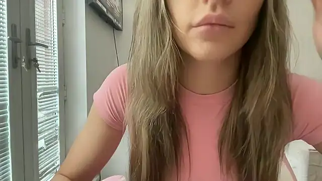 Snapshot of Lillymariee chatting on 01/31/25, 03:55 Lillymariee online show from 01/31/25, 03:55