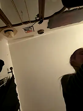 ClumsyLink online show from 10/19/25, 04:02