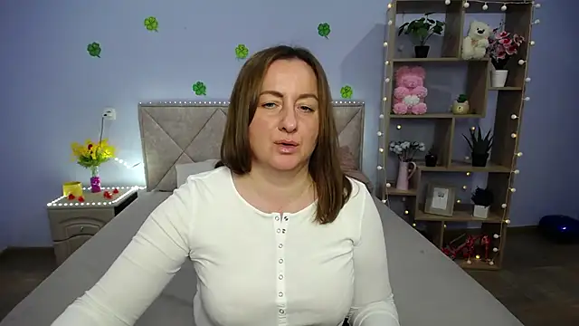 Snapshot of Abby_Taylorr chatting on 03/21/25, 04:29 Abby Taylorr online show from 03/21/25, 04:29