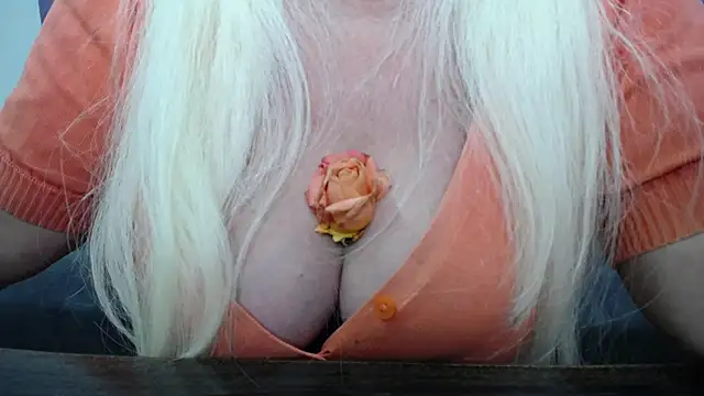 BlondyLeeBest online show from 02/16/25, 10:32