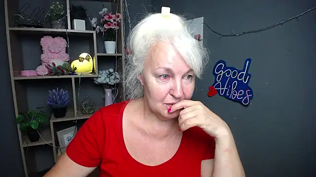 Snapshot of BlondyLeeBest chatting on 07/13/26, 06:22 BlondyLeeBest online show from 07/13/26, 06:22