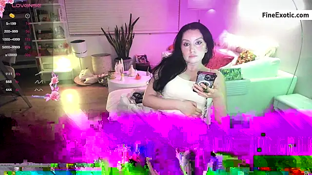 Snapshot of Vesaaa chatting on 03/15/25, 07:42 Vesaaa online show from 03/15/25, 07:42