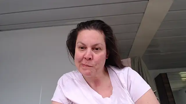 Snapshot of fulloferotic chatting on 04/14/26, 02:23 fulloferotic online show from 04/14/26, 02:23