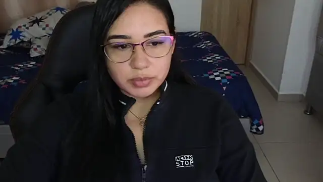 Snapshot of _anastasia chatting on 03/01/25, 06:54 anastasia online show from 03/01/25, 06:54