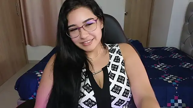 Snapshot of _anastasia chatting on 03/14/25, 12:10 anastasia online show from 03/14/25, 12:10