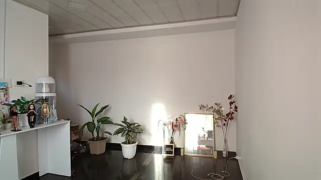 Snapshot of NicoleCortez chatting on 01/12/25, 09:40 NicoleCortez online show from 01/12/25, 09:40