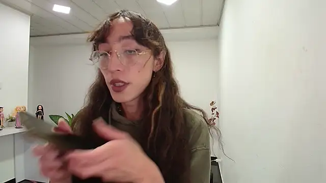 Snapshot of NicoleCortez chatting on 03/07/25, 01:42 NicoleCortez online show from 03/07/25, 01:42