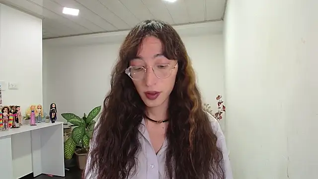 Snapshot of NicoleCortez chatting on 03/18/25, 04:37 NicoleCortez online show from 03/18/25, 04:37