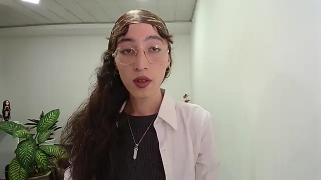 Snapshot of NicoleCortez chatting on 03/22/25, 03:20 NicoleCortez online show from 03/22/25, 03:20