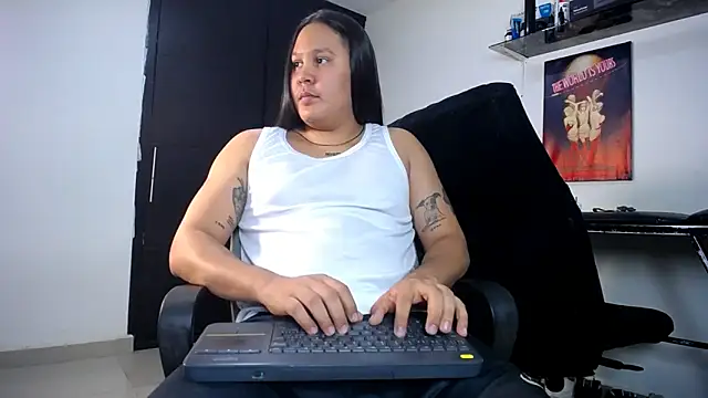 junaiker roa online show from 11/06/25, 12:11