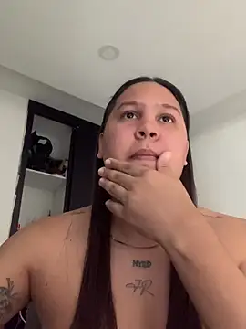 junaiker roa online show from 11/14/25, 05:11