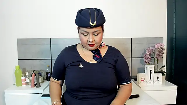 EmmaSmith2 online show from 11/24/25, 02:33