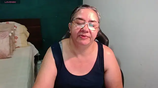 scaelettdubois online show from 06/19/26, 03:22