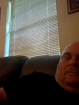 jamestexas online show from 04/19/26, 05:56