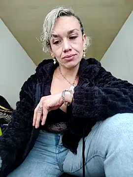 sexymarilyncolombia online show from 03/13/25, 01:40