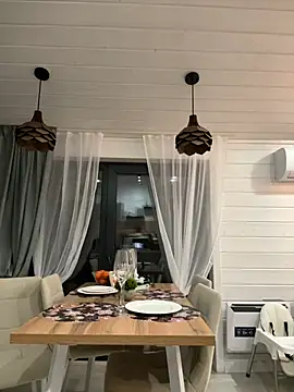 Snapshot of MariaTull chatting on 12/27/24, 04:04 MariaTull online show from 12/27/24, 04:04