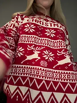 Snapshot of MariaTull chatting on 01/01/25, 06:27 MariaTull online show from 01/01/25, 06:27