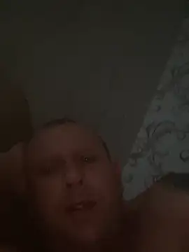 Snapshot of 1981-AZ chatting on 02/14/26, 05:48 1981-AZ online show from 02/14/26, 05:48