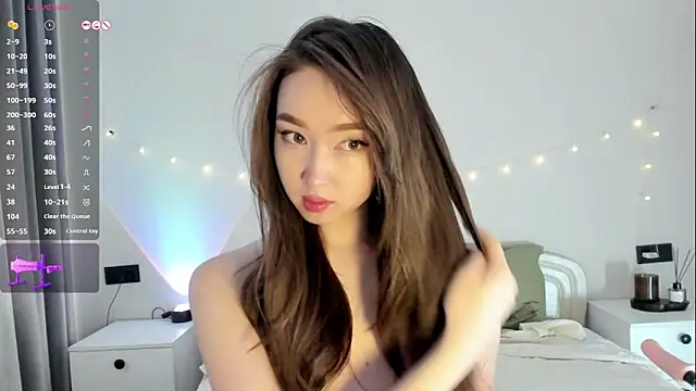  luna 022 online show from 09/15/25, 04:23