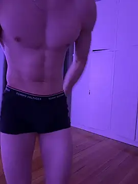 SasukeUhchiaa online show from 06/02/26, 10:56