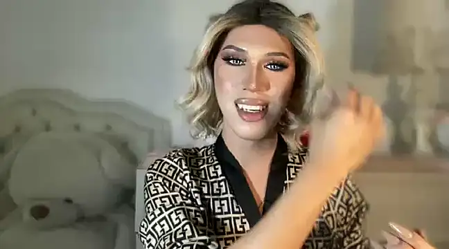 Ts glamxxxx online show from 02/28/25, 08:31