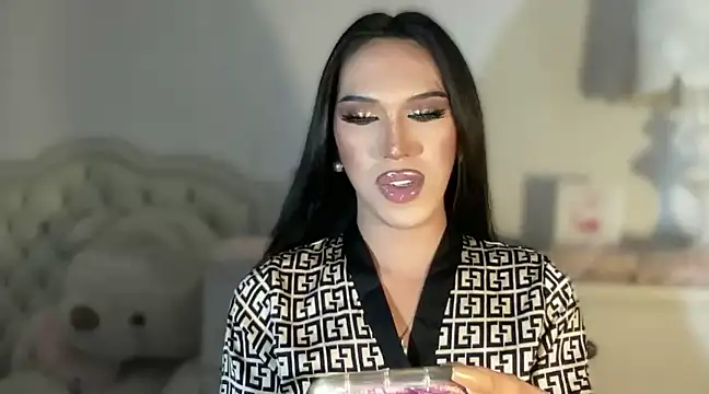 Ts glamxxxx online show from 03/11/25, 09:56