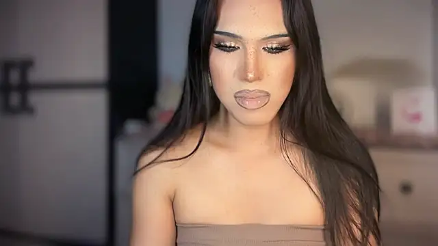 Snapshot of Ts_glamxxxx chatting on 02/03/26, 07:02 Ts glamxxxx online show from 02/03/26, 07:02