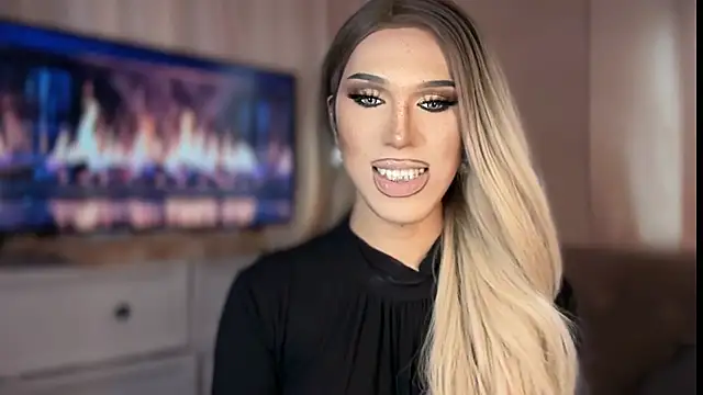 Ts glamxxxx online show from 04/01/26, 01:28